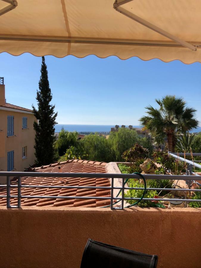 Schoenes 3 Apartment, Meerblick, Pool, Freies Wlan Peja